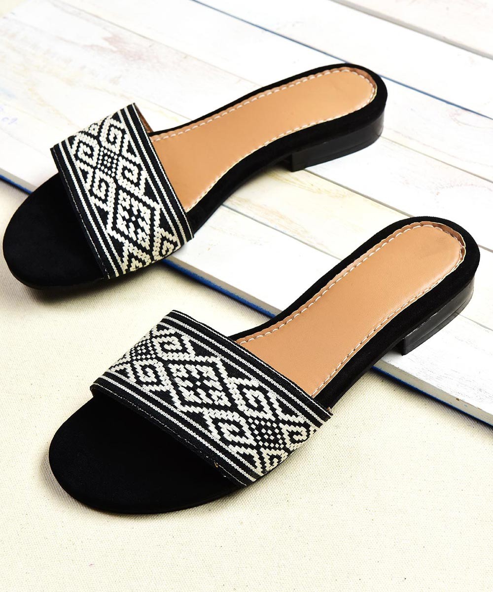 99 Shoe Store Street Style Store