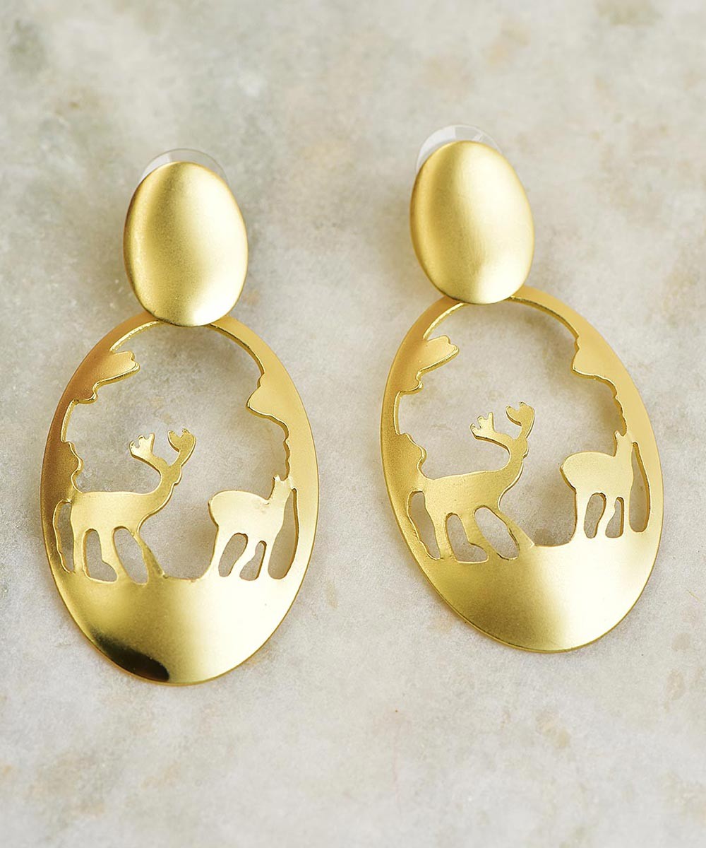 Deer shape earrings