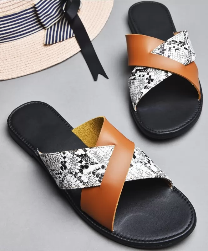 Criss cross leopard print pattern flats