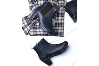 Toe ankle black boots