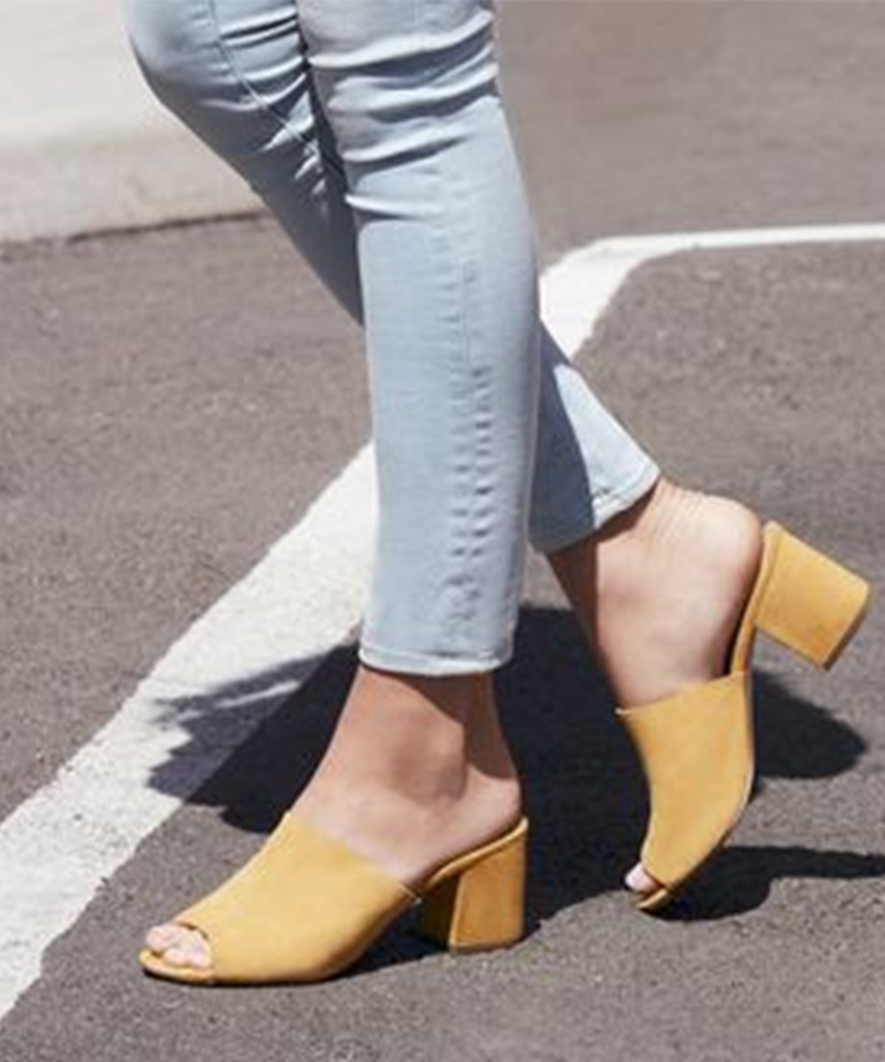 Hello yellow block heels Street Style Store