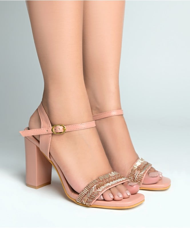 Rhinestone detailed pink heel