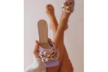 Pretty lavender chain detailed heels