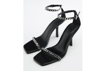Metallic chain detailed heels