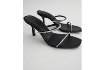 The minimal embellished black heels