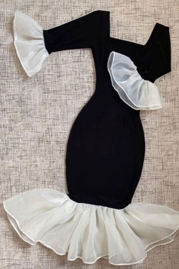 Black Body con Organza Detail Dress