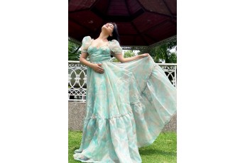 Exxagerted Boutique Organza Ball Gown 