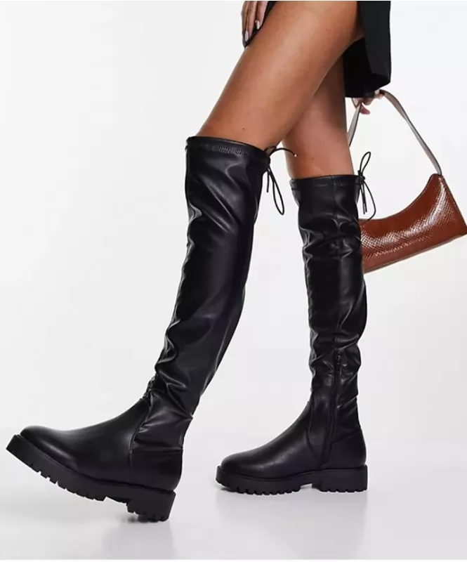 Tie up above ankle black boot