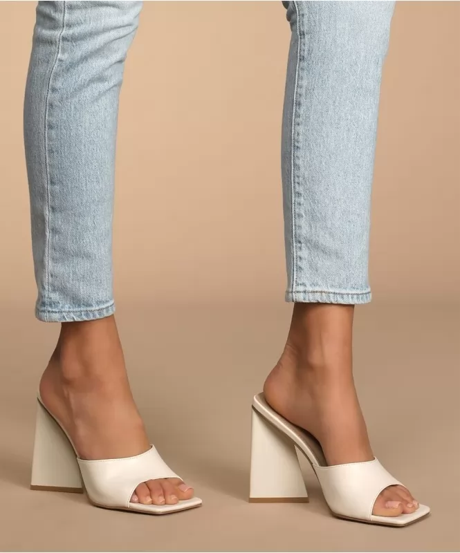 The basic white triangle heels