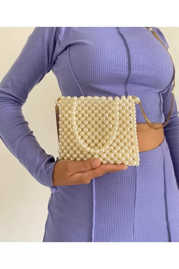Statement pearl bag with sling