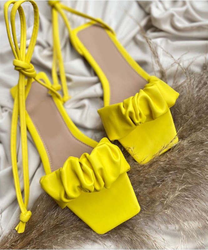 Yellow vibe tie on flats