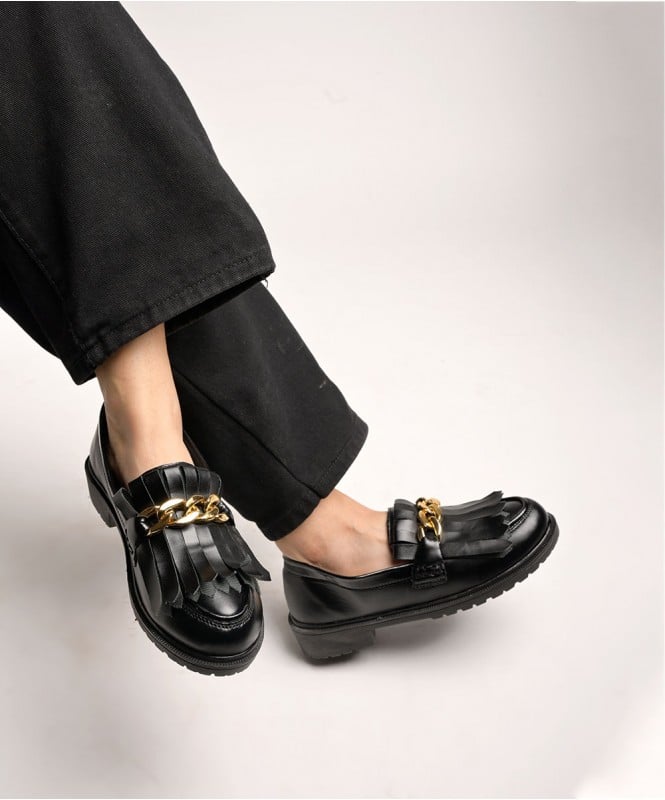Golden chain feather loafer