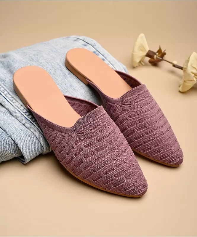 The pretty purple knitted flats