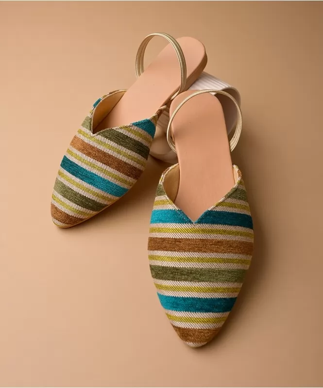 Multi strip  flat mule 