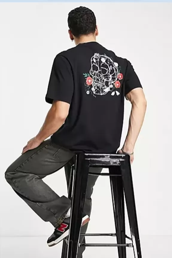 T-Shirt With Floral Skull Back Print