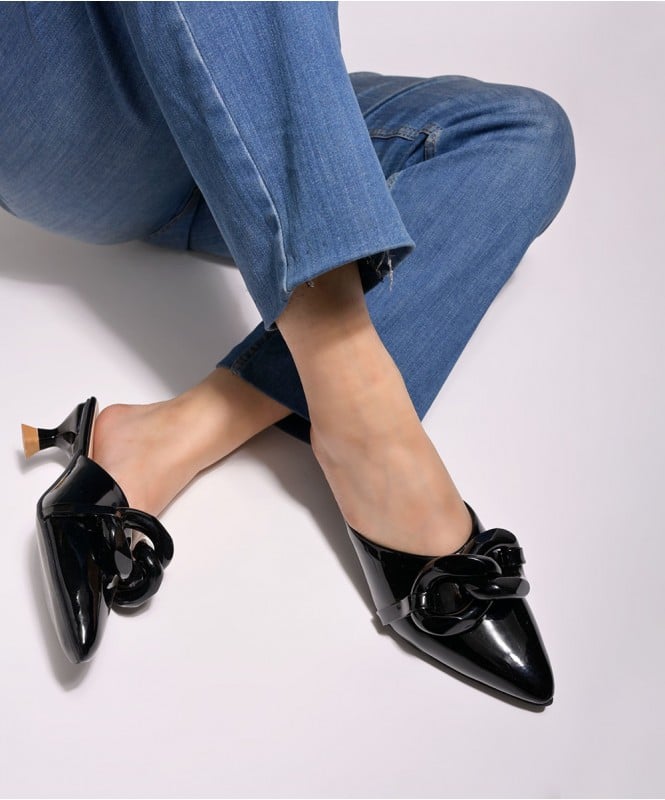 Forever black chic heels 