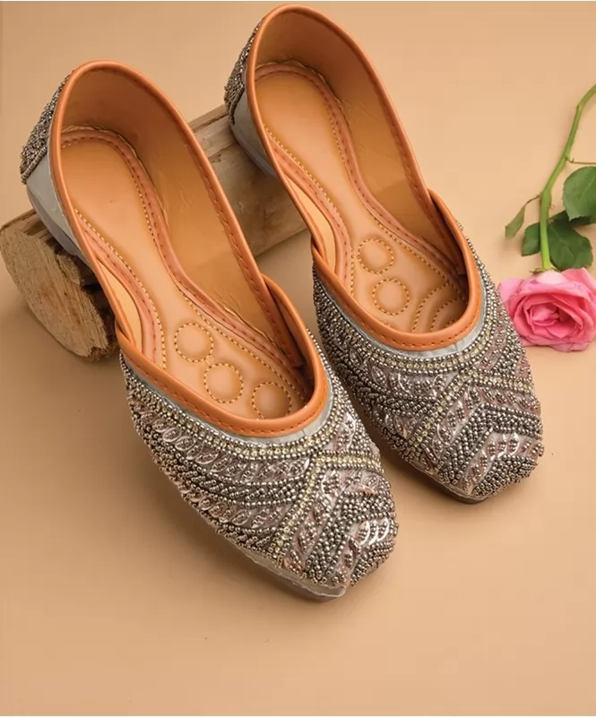 Sliver bead embroidered jutti