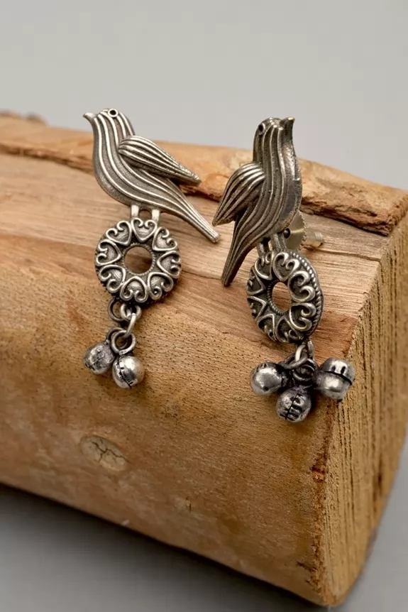 Bird Shape Dome Jhumka 