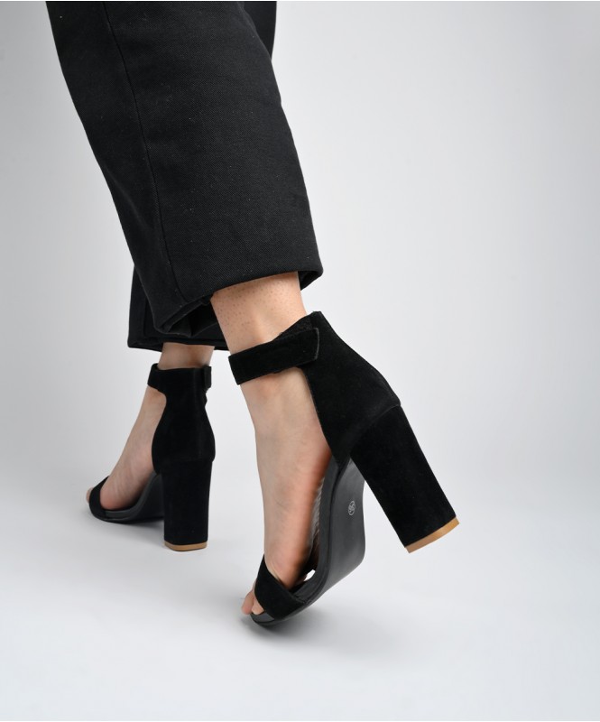 Twin toe black suede heel Street Style Store SSS