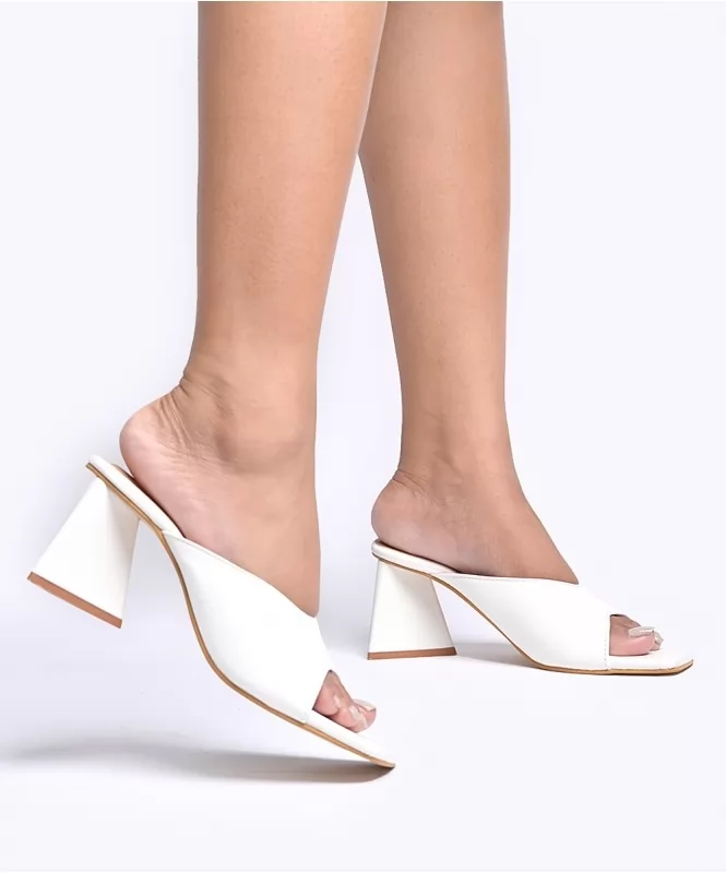 Basic white triangle heels 