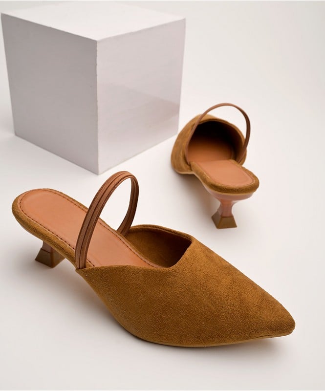 Brown pointed back sling heel