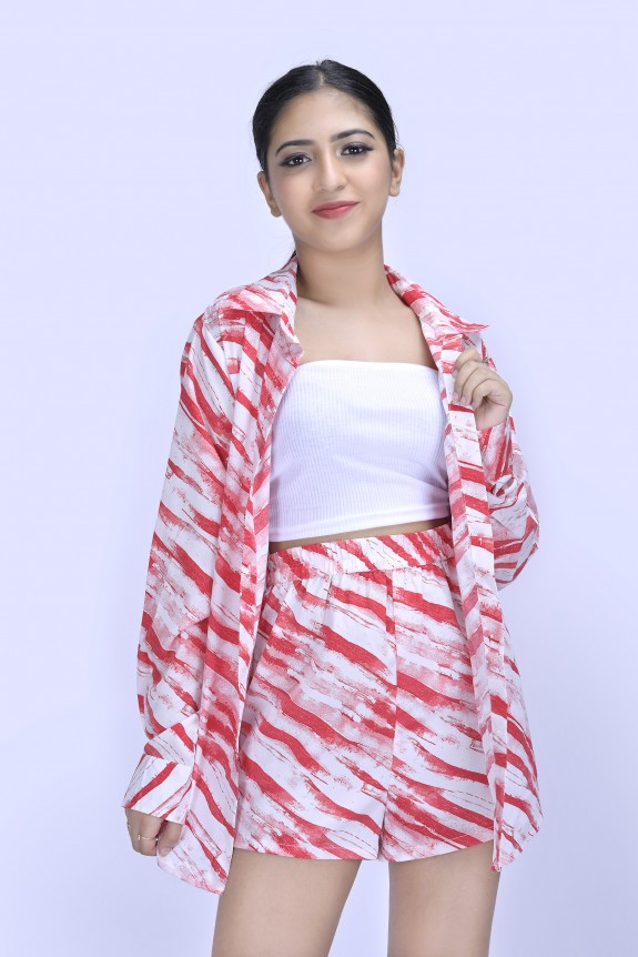Set of 2- Printed Oversized Shirt With Shorts