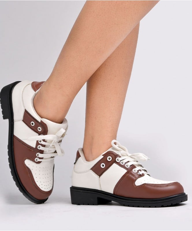 The sturdy White & Brown Sneakers