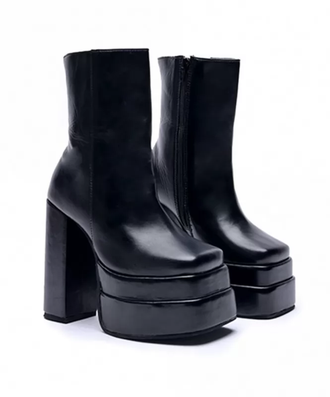 Black double platform boots 