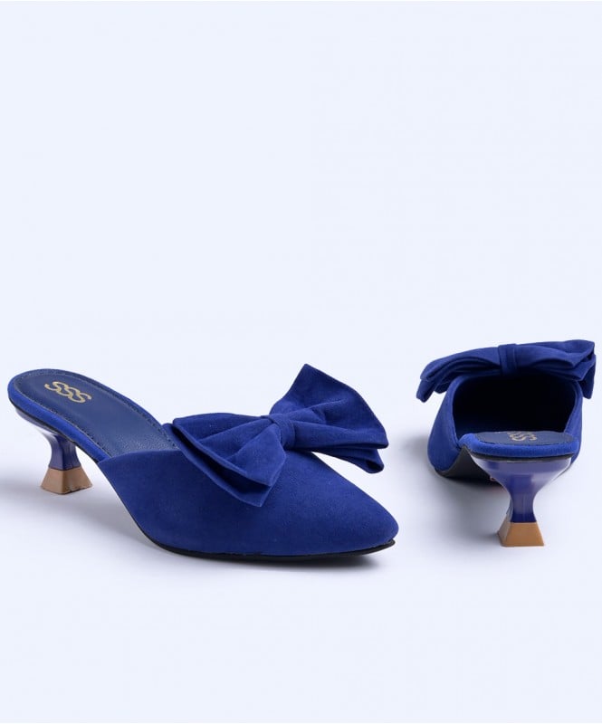 Pin by xochitlyankovicspammmmm on FOOTWEAR in 2023 | Heels, Handbag shoes, Shoes  heels
