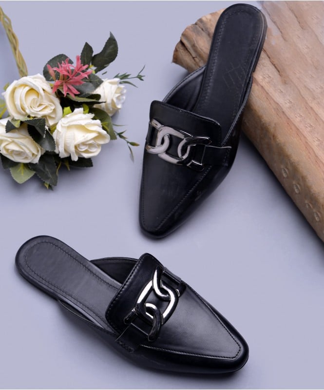 The classy buckle black mules 