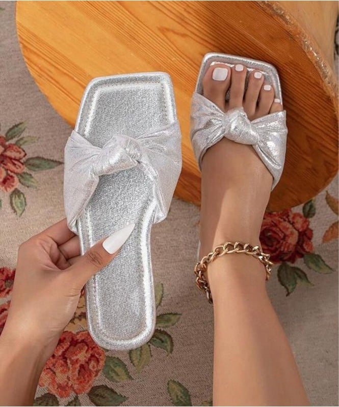 The silver shine knot flats