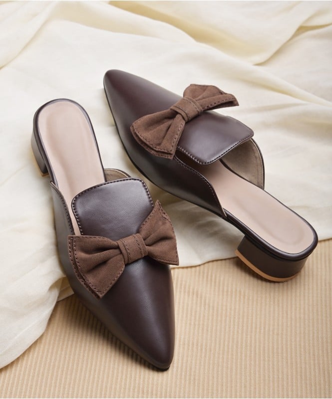 The brown bow heeled mule 